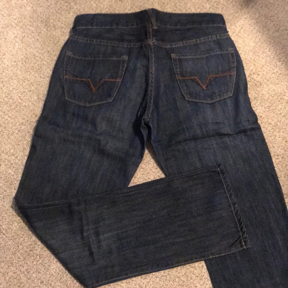 GUESS JEANS